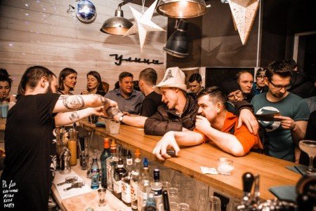 Моряка, который пришел с рейса и похвастался золотыми часами, ограбил новый знакомый