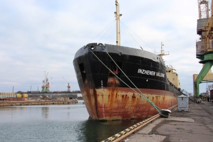 В Одесский морской торговый порт вернулся танкер «Инженер Вальчук»