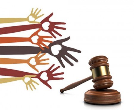 В России за долги перед экипажем продают теплоход