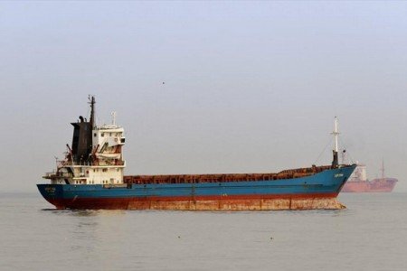 Экипаж российского судна «умудрился» посадить судно на мель прямо в порту