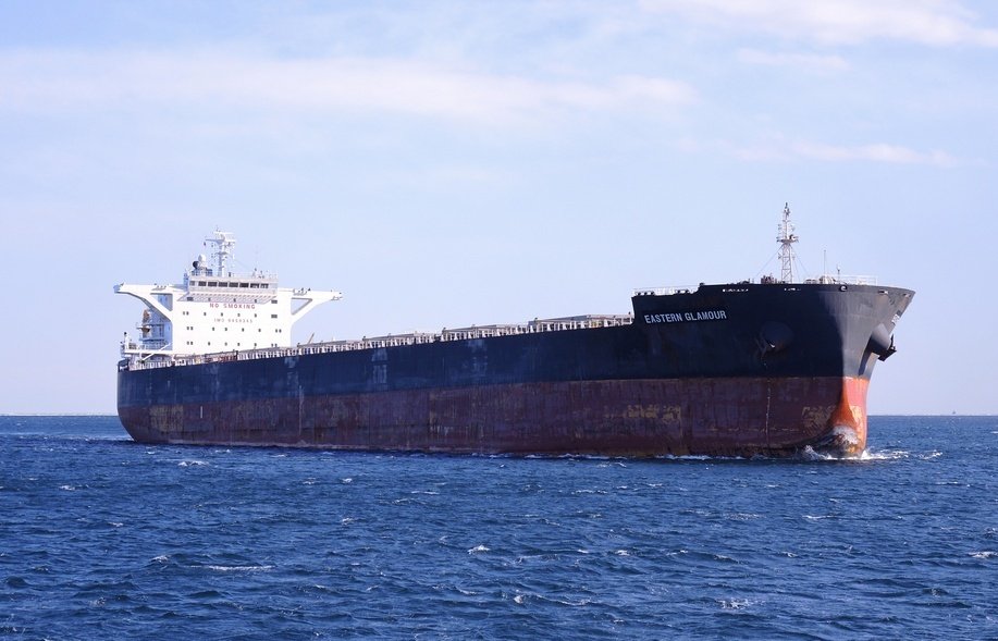 Поправки к МАРПОЛ о запрете перевозки высокосернистого судового — должны вступить в силу
