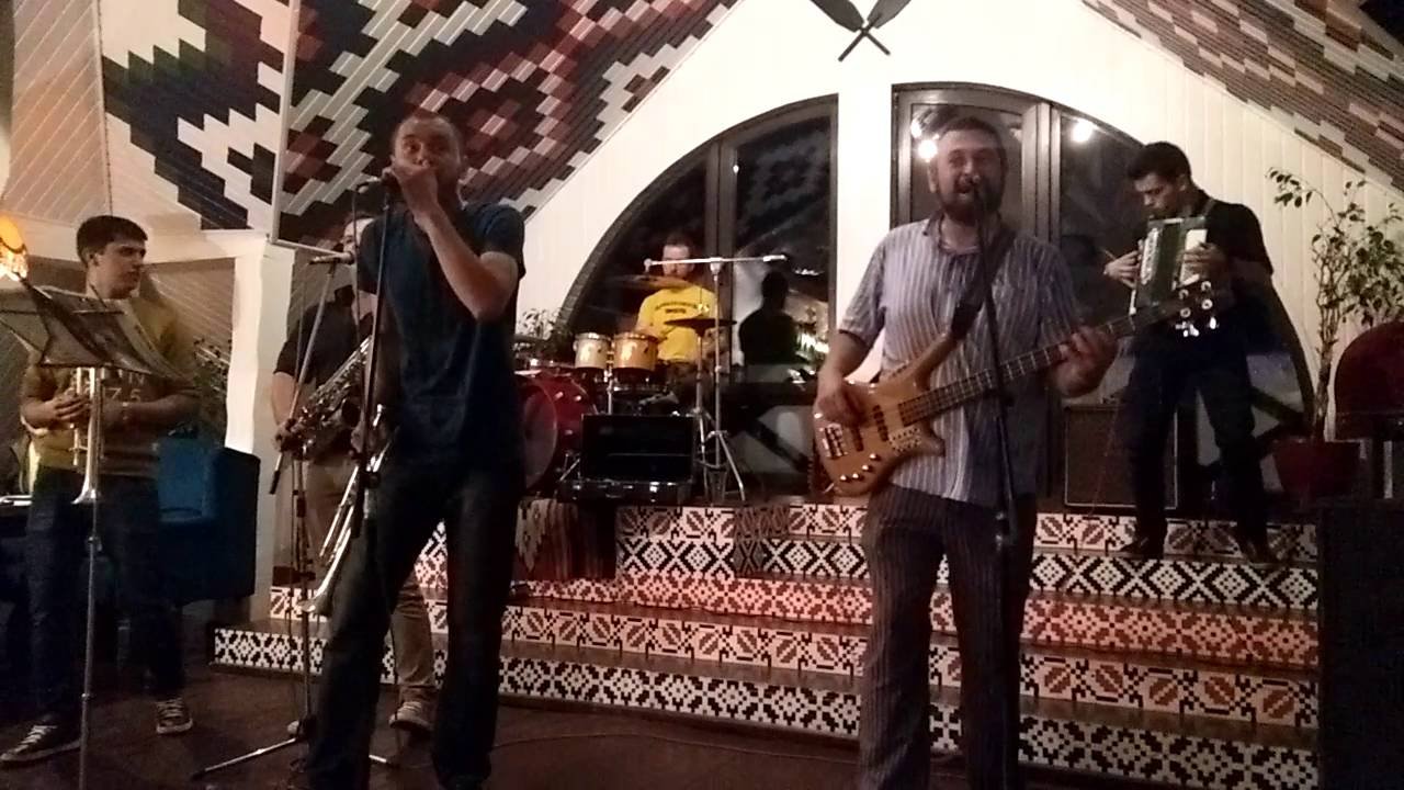 Украинцев задержали в Греции за перевозку мигрантов