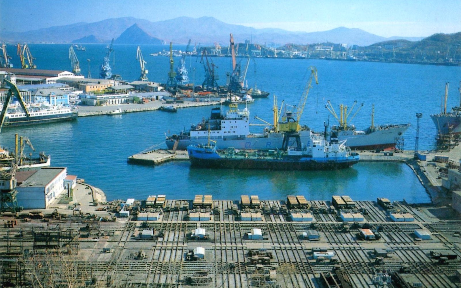 В Находке за «грехи» перед моряками задержали судно «Lucy Oldendorff»