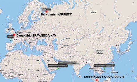 Заблокированные в перевернутом судне моряки — живы