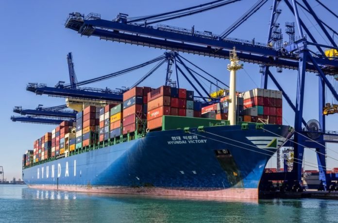 HMM закажет 20 новых контейнеровозов