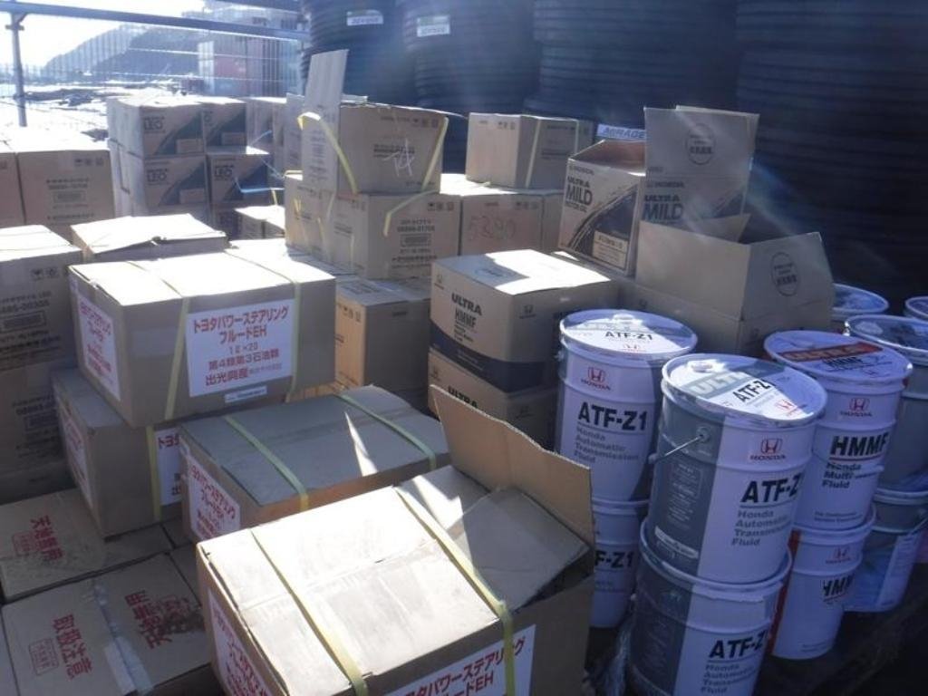 На судне в порту Владивостока обнаружили 16 тысяч литров контрабандного масла