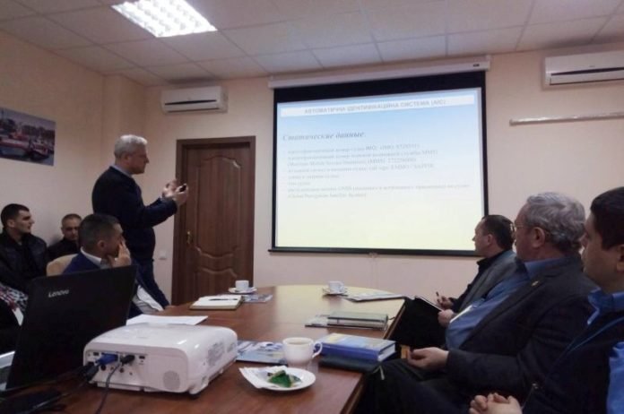 Судоходство у берегов Крыма: как контролировать ситуацию?