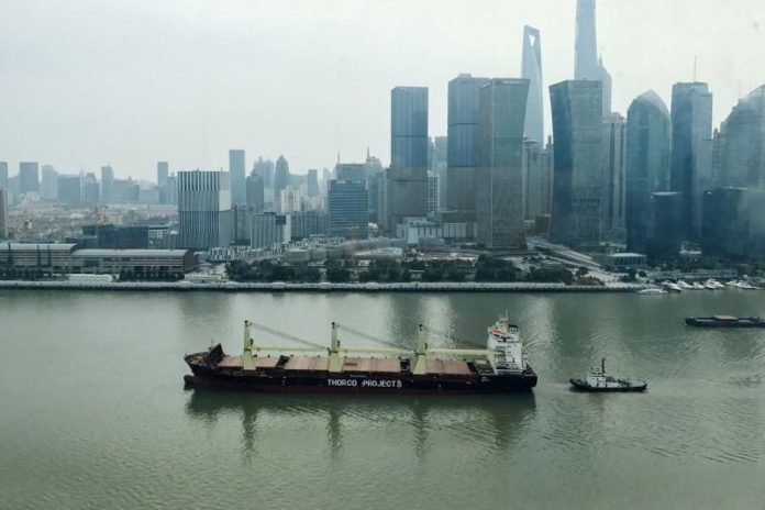 Австралия отказалась принимать сухогруз под филиппинским флагом