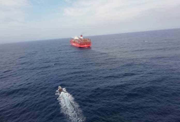 Тонна кокаина обнаружена на борту контейнеровоза в Колумбии