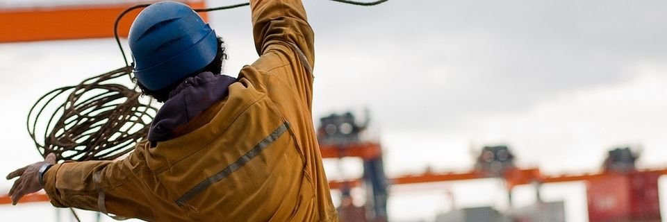 Количество работающих моряков сокращается