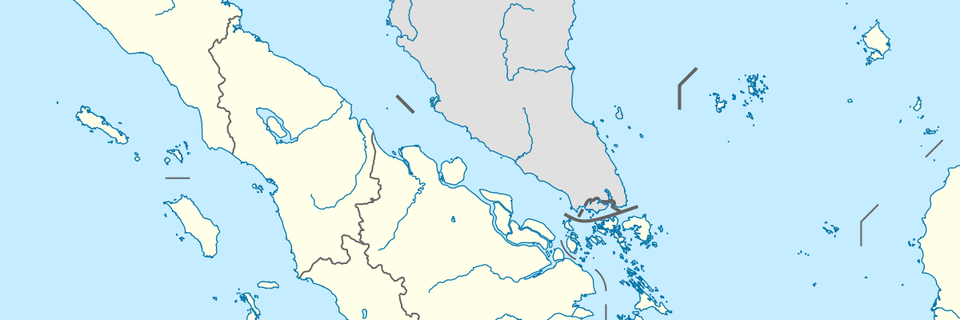 При взрыве на судне пострадало четыре своих и двое чужих моряков