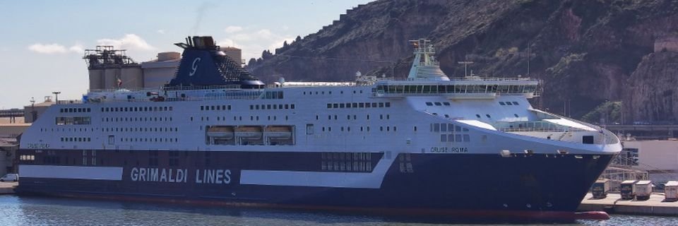 Роскошный лайнер едва не пошел ко дну с экипажем и пассажирами