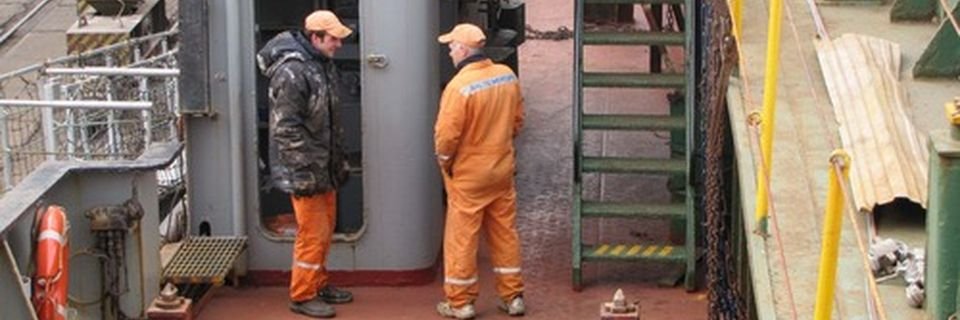 Рядовым морякам зарплату повышают, а командный состав — «пасёт задних»