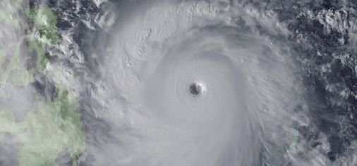 Шторм убил 22 человека