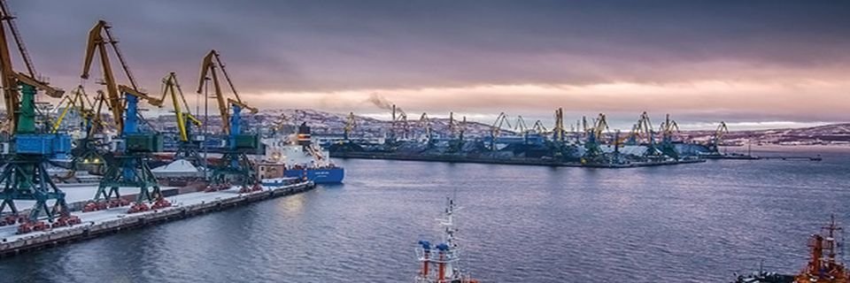 В корпусе судна образовалась полутораметровая пробоина прямо у причала