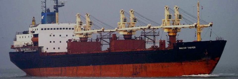 Капитан проблемного российского судна умер, и ещё двое — нуждаются в помощи