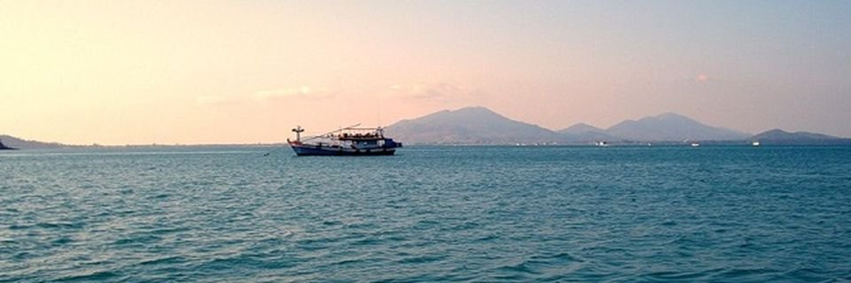 В Южно-Китайском море ко дну пошло судно вместе с моряками