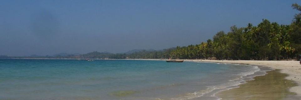 Десять моряков погибли после того, как их судно опрокинулось