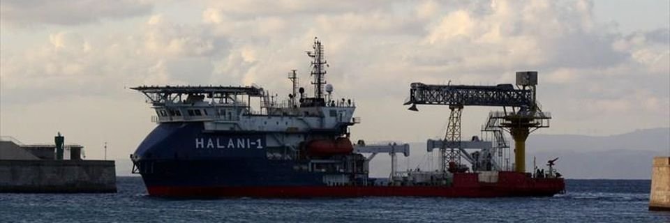 Судовладелец доводит моряков до самоубийства?