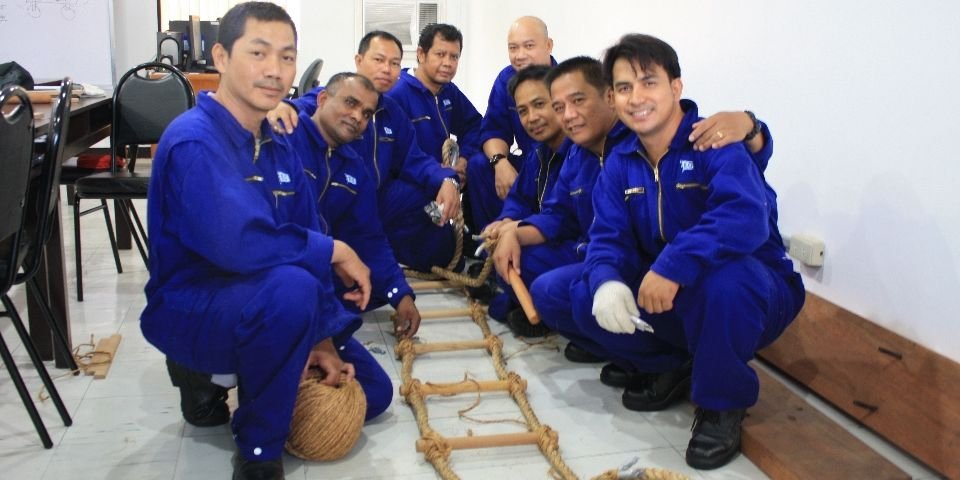 Больше не конкуренты: филиппинских моряков убирают с рынка?