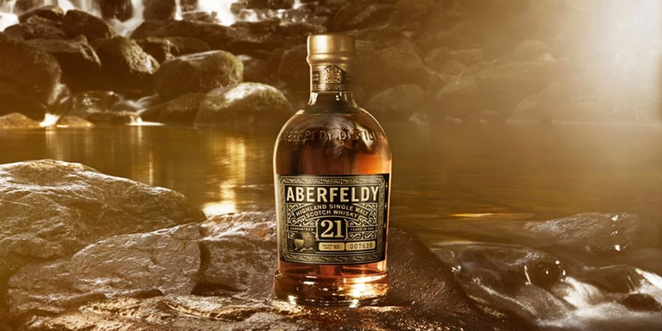 Машинное отделение моряк использовал исключительно для хранения виски