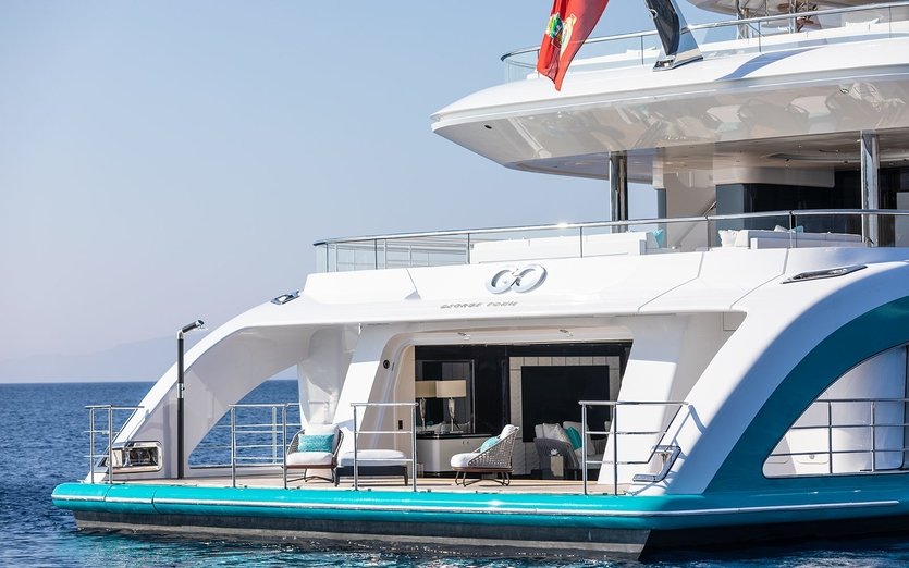 На судне можно не только трудиться, но и отдыхать (ФОТО)