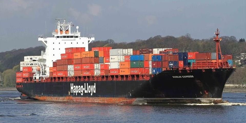 Не заметили пробоину и «налили» топлива в акватории терминала