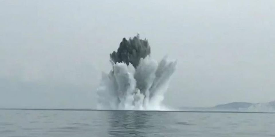 Моряки подняли на судно смертельно опасный груз