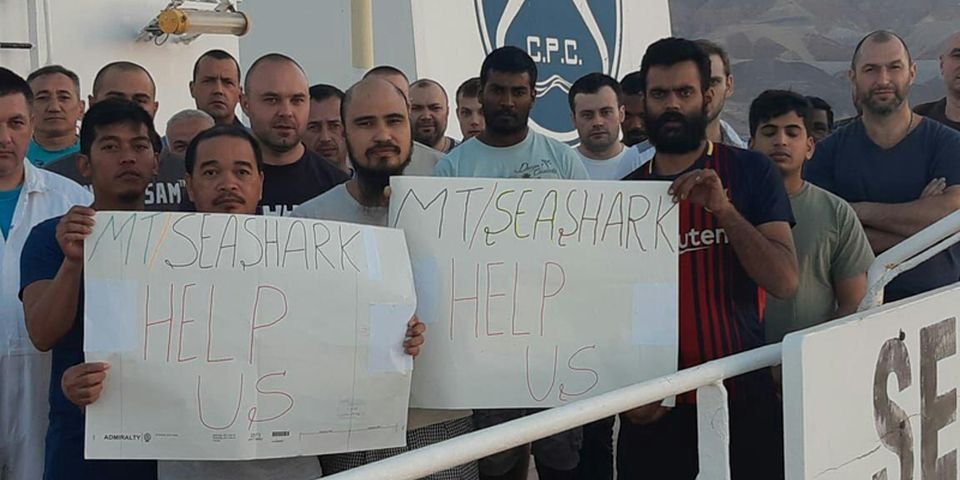 Наши моряки, которых пять месяцев удерживал Египет, — на свободе