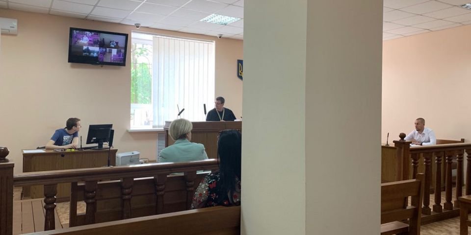 Суд не помеха: крюинговая мошенница продолжает искать в соцсетях наивных моряков