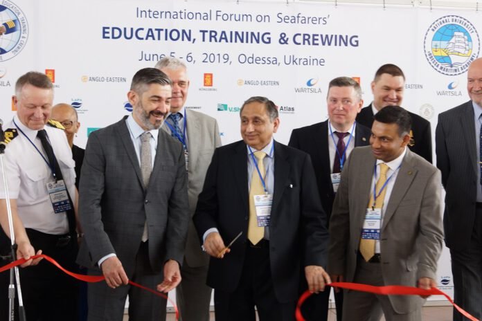 НУ «ОМА» проводит седьмую морскую форум-выставку