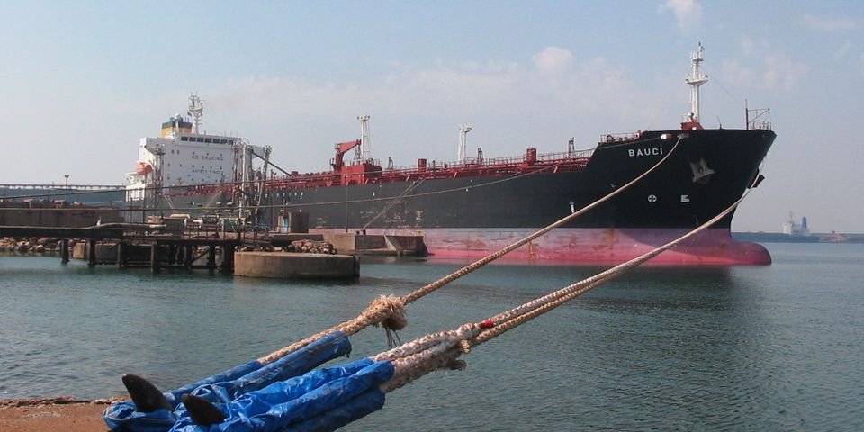 Одобрены новые требования к швартовным операциям