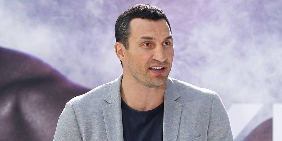 Судно с известным украинцем загорелось в Средиземном море