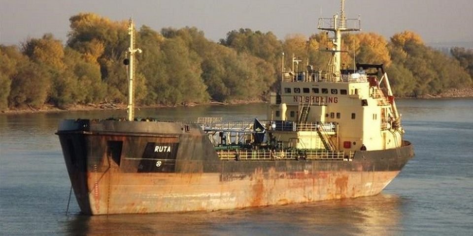 Судно шло без груза, но наших моряков уже два года обвиняют в контрабанде нефти (ПЕТИЦИЯ)