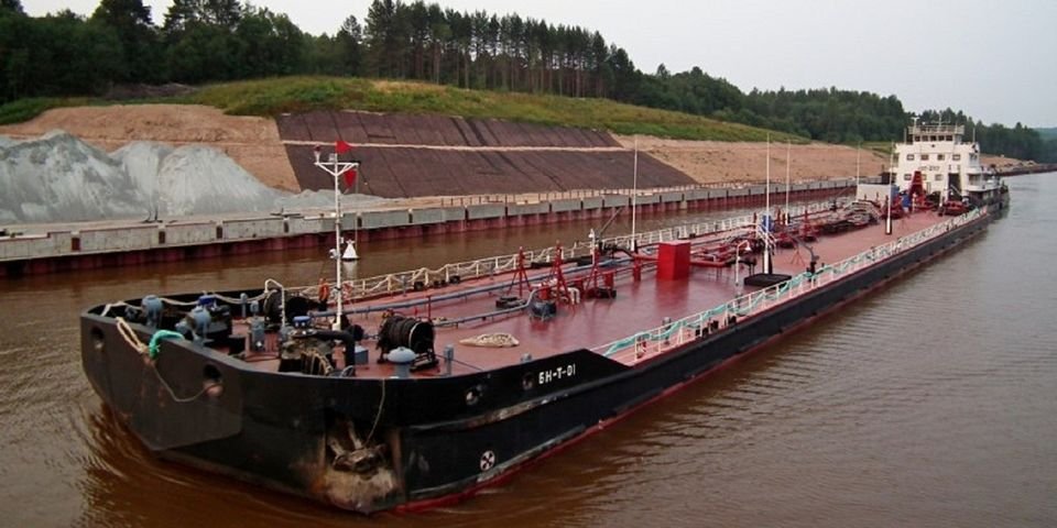 Тело шкипера обнаружили в трюме судна