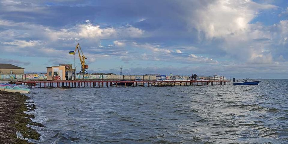 Порты Украины распродают свой флот, чтобы выплатить долги сотрудникам?