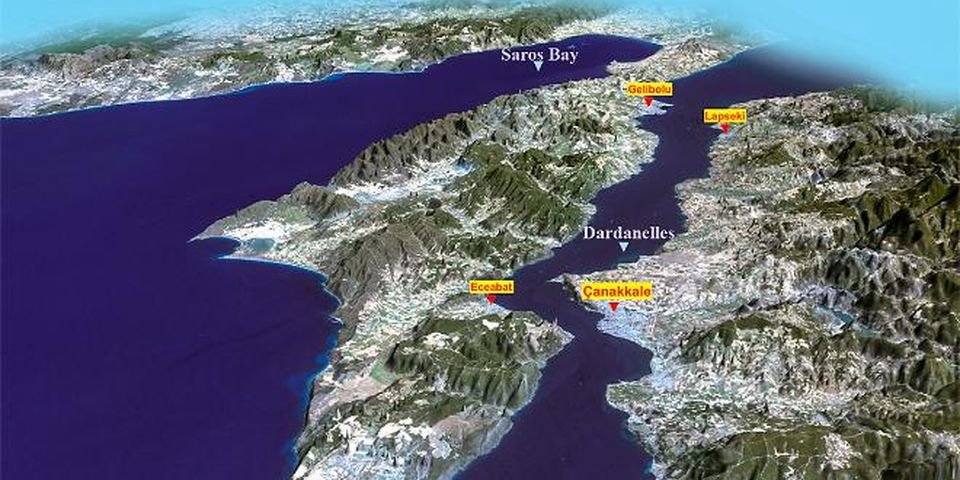 В проливе Дарданеллы столкнулось два сухогруза