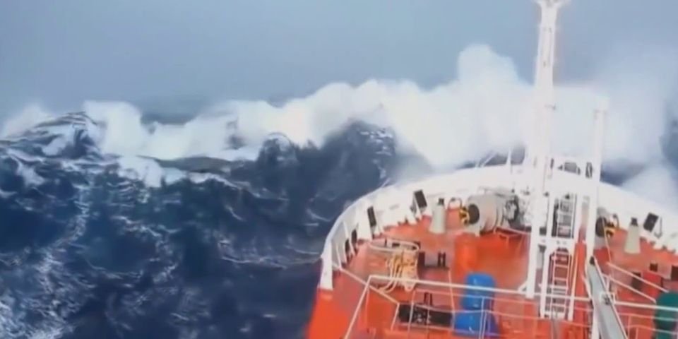 Для капитанов и других членов команды экстренно выпустили циркуляр