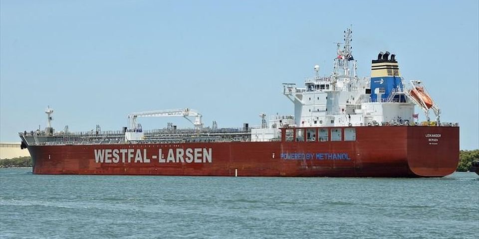 Из-за альбатросов пришлось затянуть с эвакуацией «тяжелого» моряка