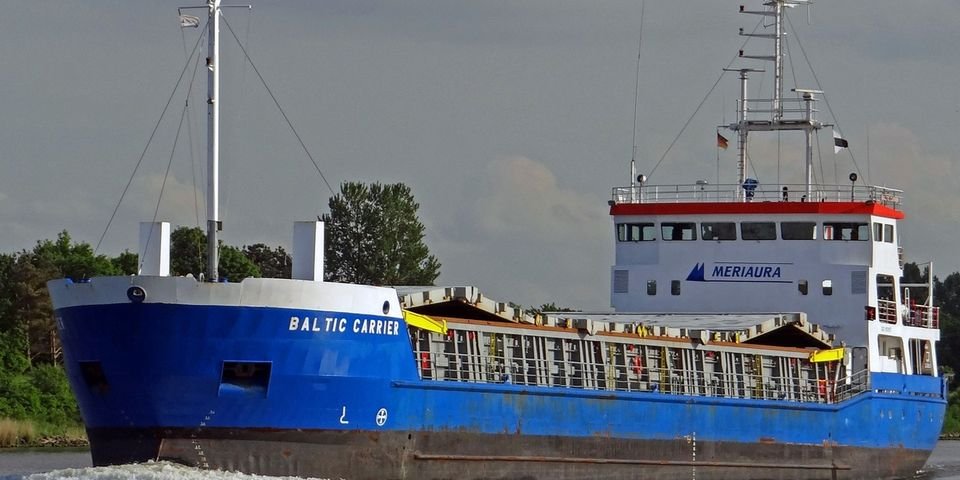 Капитану, который пьяным посадил судно на мель, выписали всего лишь копеечный штраф