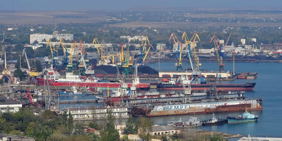 Моряк думал, что «прокатит», но попался с фальшивыми документами