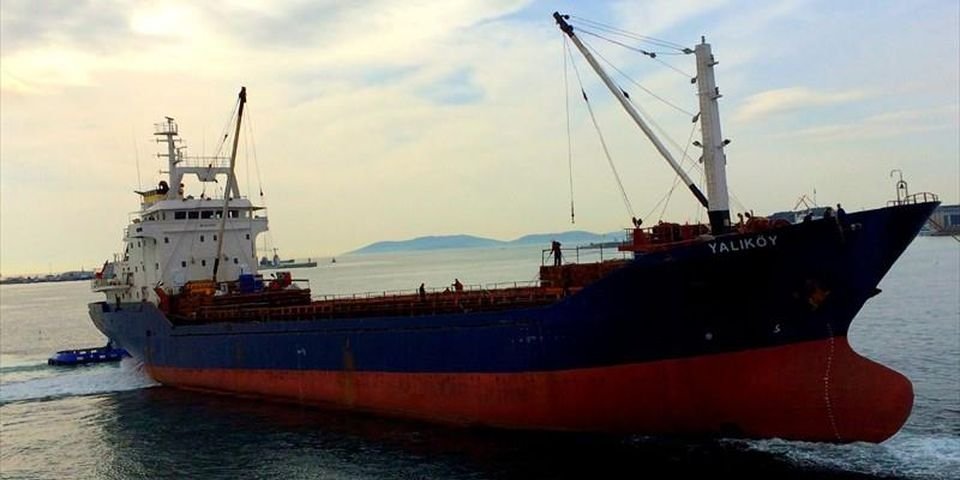 Старпома убило швартовным концом