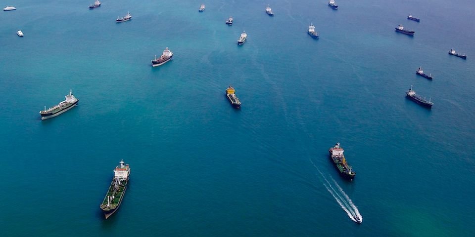 К чему приведет «закон» о снижении скорости всех судов ?