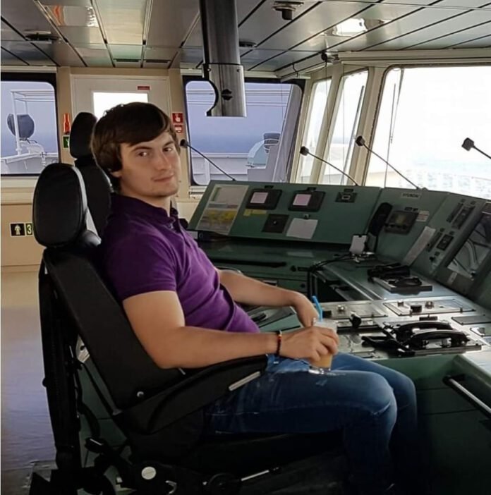 Моряк из Одессы исчез с борта судна в районе Шри-Ланки