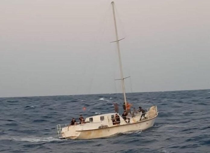 Украинцы задержаны за перевозку нелегальных мигрантов в Италии