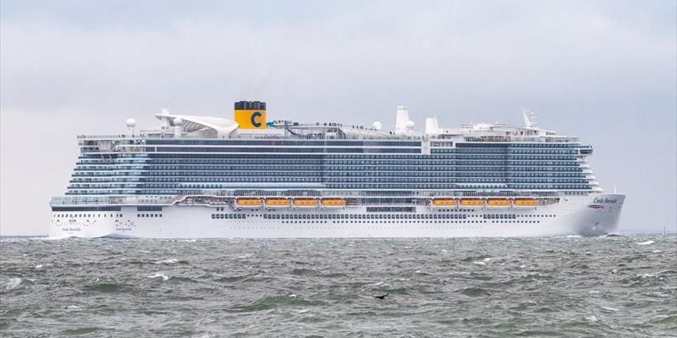 Из-за двоих китайцев заблокировано судно с 6 тысячами пассажиров