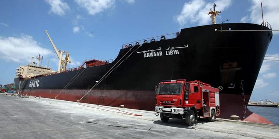 В Ливии чрезвычайное положение: закрыт ряд портов