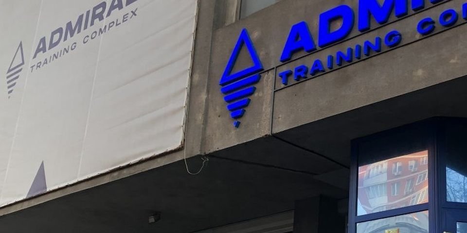 За 700 USD сотрудница морского центра хотела «помочь» моряку