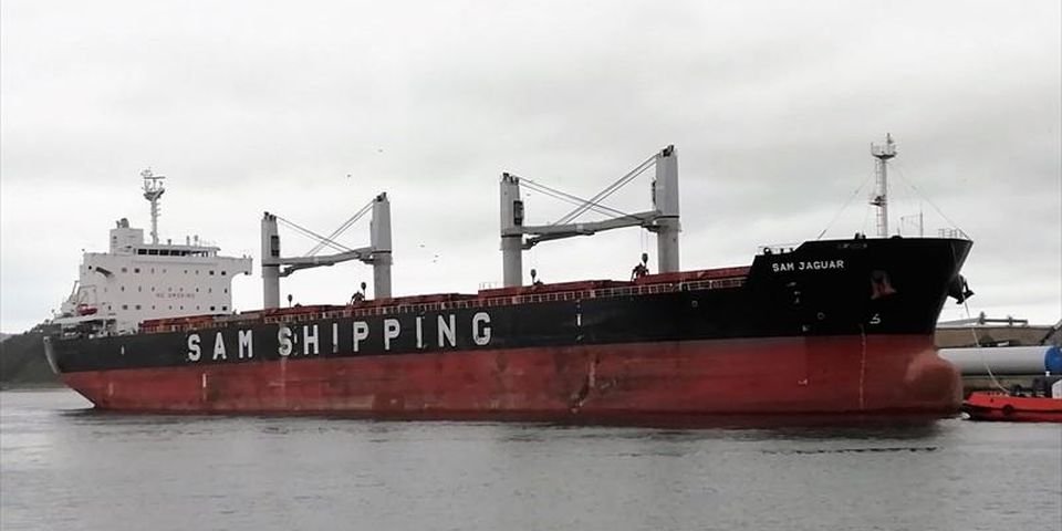 Экипаж своими силами задержал троих пиратов