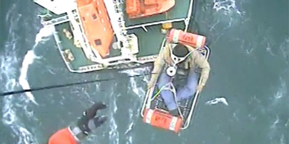 С судна BALSA 84 сняли капитана-филиппинца